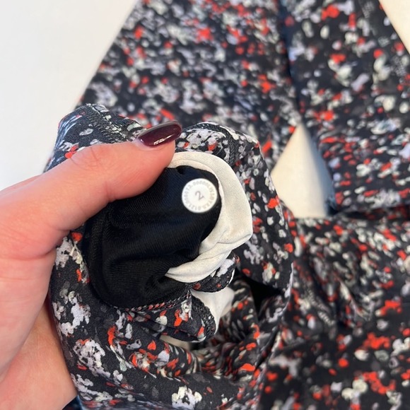 Lululemon Align Pant 25" Water Blossom Multi - Picture 6 of 6